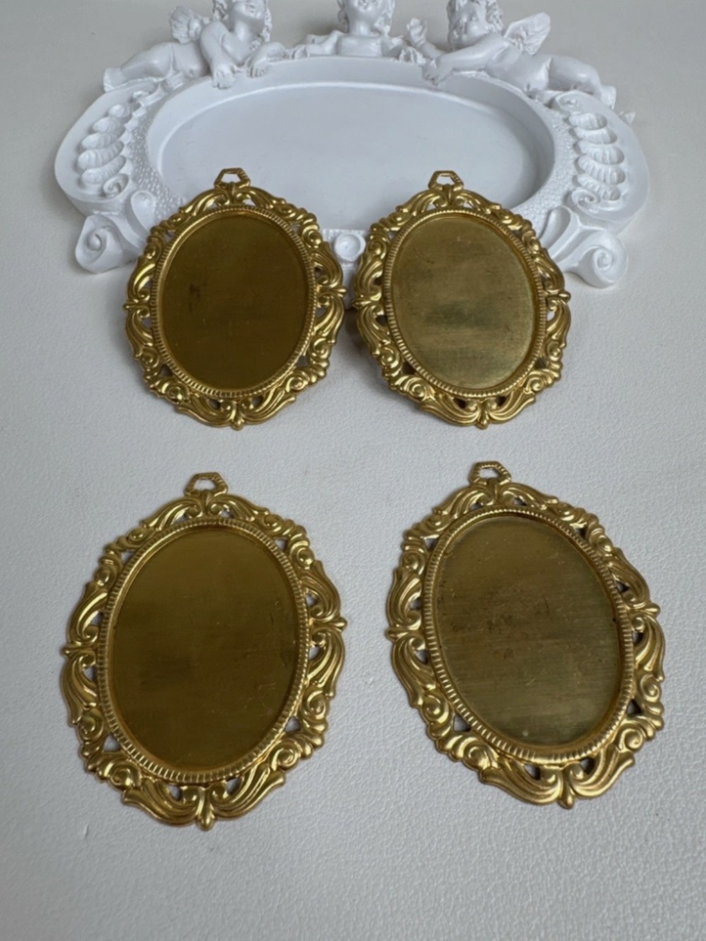 4 Pcs Gold Tone Oval Vintage Pendant Blank For 30x40mm Cabochon Jewelry Making